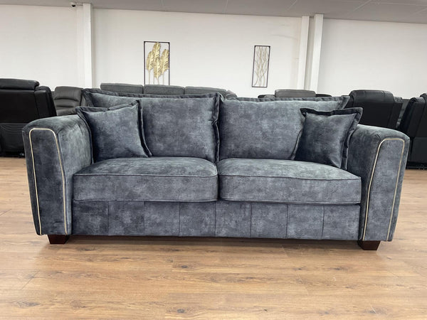 Lusora Sofa Black 3 Seater