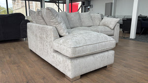 Silvenn Sofa Silver Right Hand